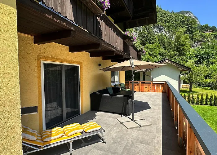 Klamm Apartman *